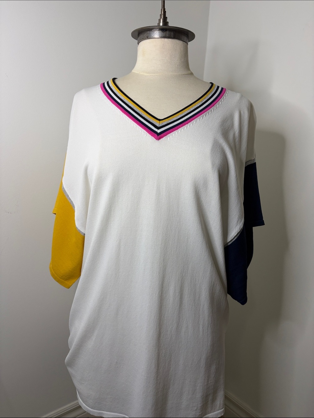 Gabby Isabella Women's White V-Neck Colorblock Top with Yellow & Navy Sleeves